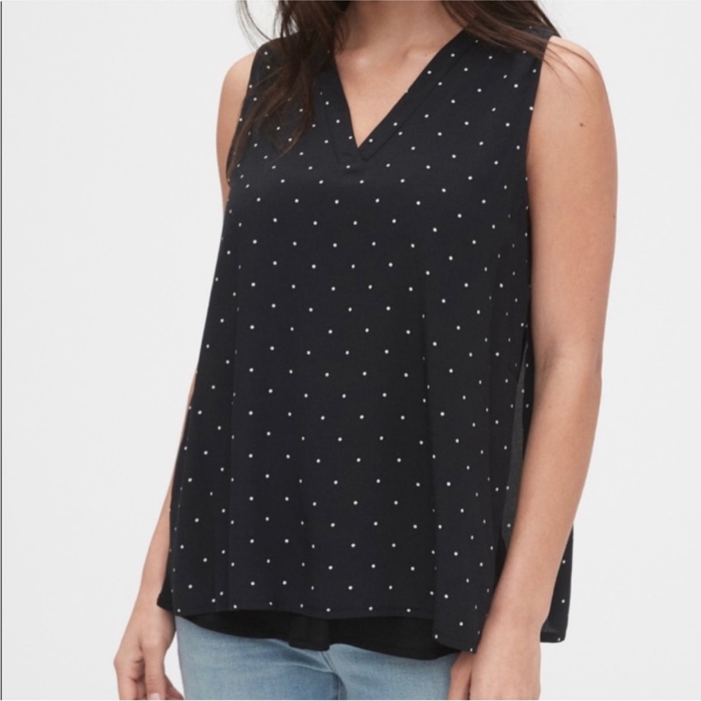 GAP Black V-Neck Polka Dot Sleeveless Tank Top